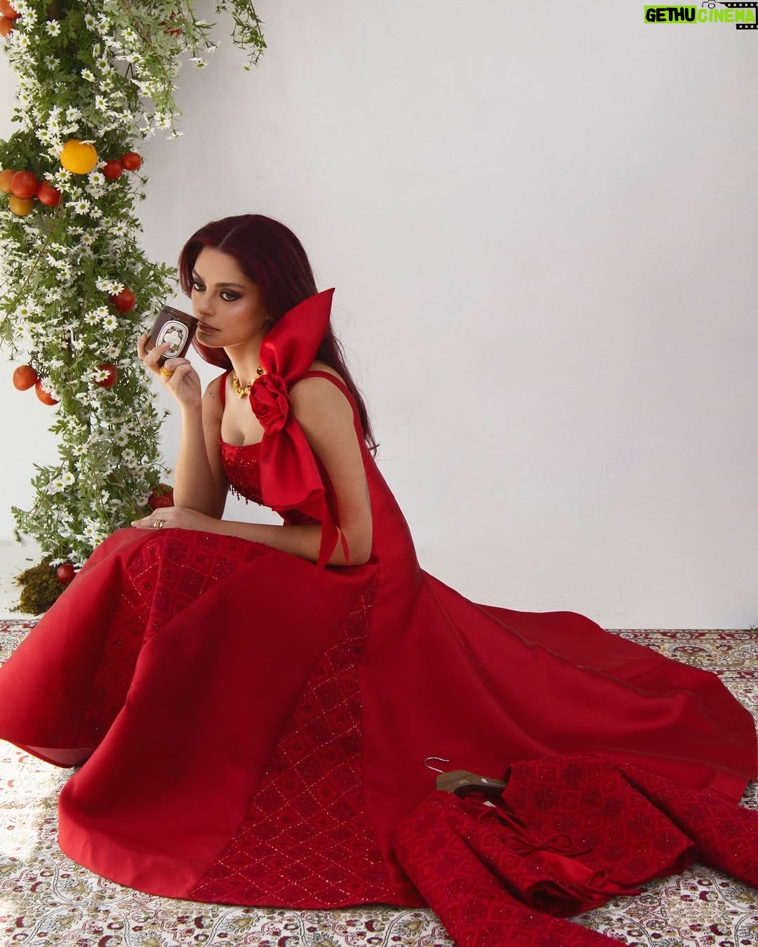 Joanna Arida - 18.8K Likes - a lady in red
🍁🕊️🍊🕯️

photography @zaidallozi 
makeup & hair @lauramadarr 
creative & styling @jad.toghuj 
set design @eyadjammal
brand & packaging design @abeer.m.anabtawi