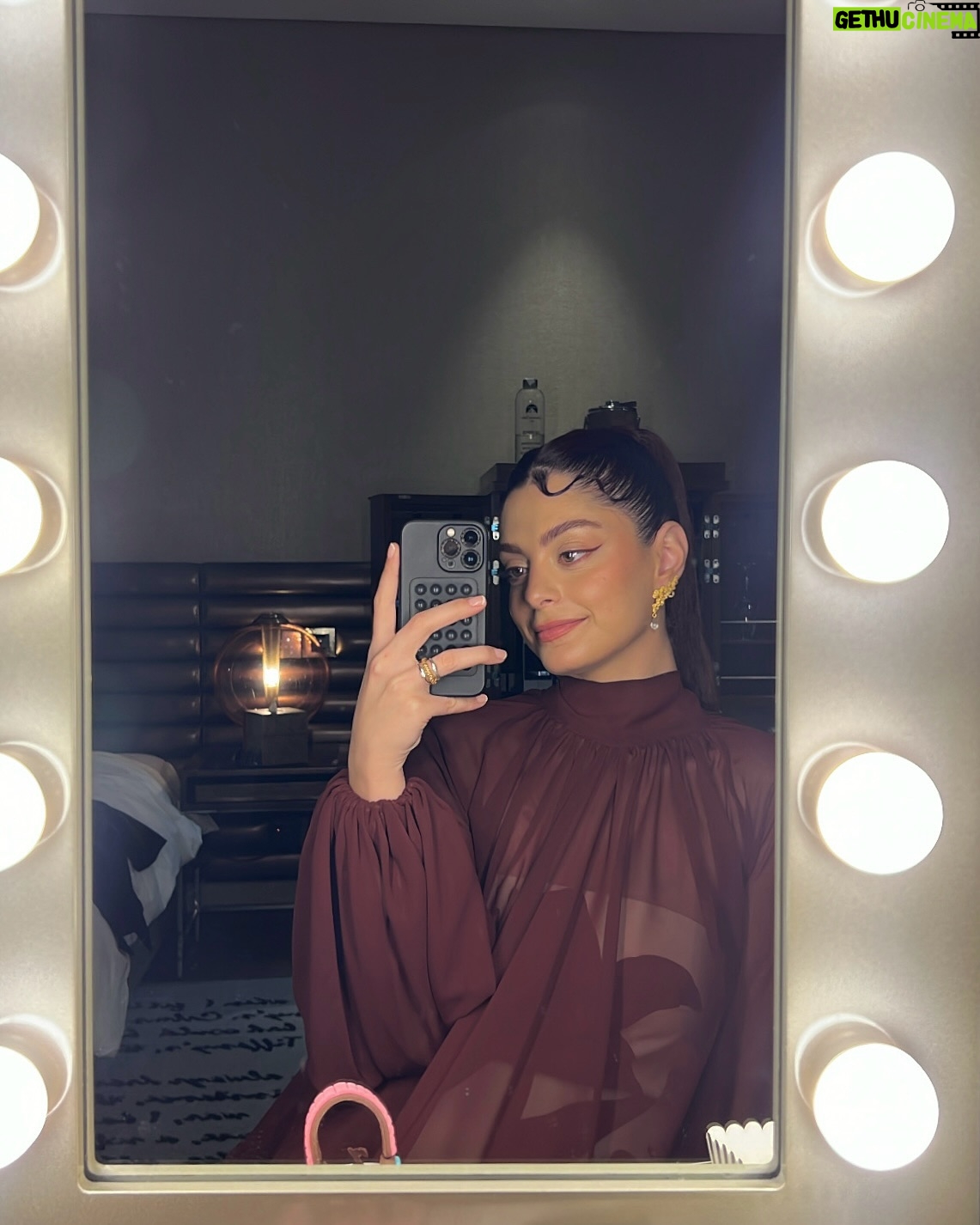 Joanna Arida - 19.1K Likes - Snippets from the @TikTokMena Awards✨🫶🏼

wearing @sarahabbasofficial @jude.benhalim 
styling @jad.toghuj 
hair and makeup @academyofhair_dubai 

#tiktok #awards #dubai