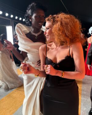 Jodie Turner-Smith Instagram - more latergrams:

I don’t know when i got this bad at instagram but whatever here it is now! 

vanity fair   gold party 

so happy i got to celebrate with the queen 🐝 and now she does have the AOTY so purrrrrrrr