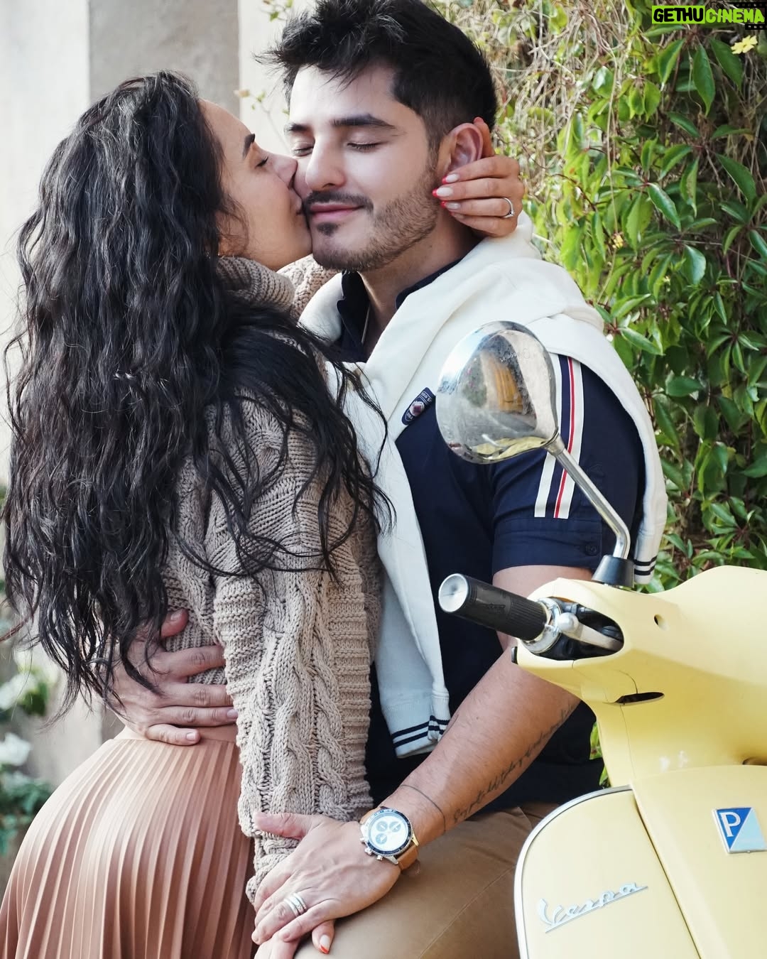 Johanna Fadul - 24K Likes - 🤎💙