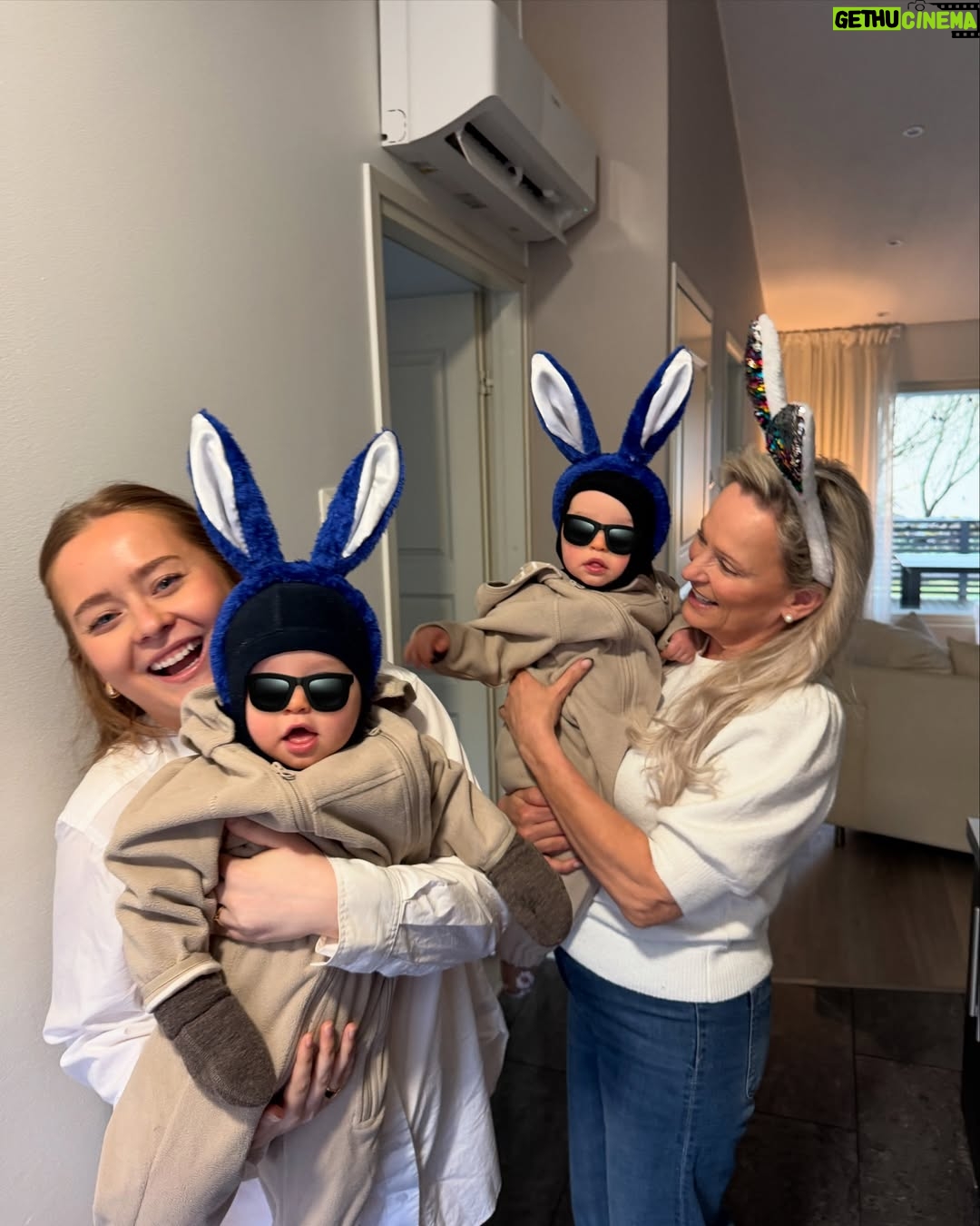 Johanna Puhakka - 18.2K Likes - Pikku pupujen eka pƤƤsiƤinen, wĆ¤Ć¤š„¹š£š
Meil on ollut tapana kokoontua mun Ƥidin luona porukalla ja tƤnƤ pƤƤsiƤisenƤ menussa oli couscoussalaatti, lammasta, paria erilaisia perunoita, pinaattiriisiƤ, halloumia, parsaa ja burrataa.
JƤlkkƤriksi sitruunainen juustokakku. NAM! š°š