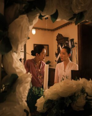 Jojo Goh Instagram - 收视报捷，释一波饭盒戏幕后照片，谢谢喜欢 #小娘惹之翡翠山 的每一个你 🙏

#EmeraldHill