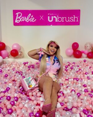 Josetty Hurtado Instagram - International Women’s Day 💗 @fhiheat x @barbie 

#barbie #fhi #losangeles #california #hair #pink #beauty #irvine #oc #orangecounty #detanglingbrush #oneofakind #ownyourunique #styleicon #shinebright #barbiecollection #barbiestyle #labubu #popmart #barbiexunbrush
