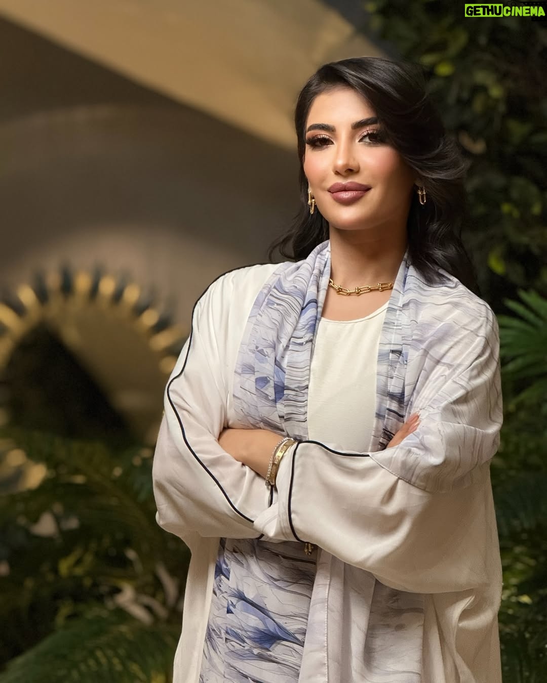 Jouman Kathem - 24.1K Likes - اسأل الله أن يتقبّل منّا ومنكم صالح الأعمال وأن يُعيدهُ علينا وعليكم بالخير واليُمن والمسرّات ❤️ عيد فطر مُبارڪ..
وٺقبل اللہ منا ومنكم صالح الأعمال
وڪُل عام وأنٺم بخير 🌙❤️
__________________
#عيد #عيد_فطر_سعيد #جمان #جمان_كاظم #jouman #eid