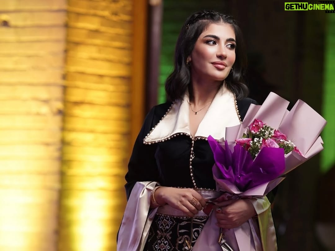 Jouman Kathem - 28.3K Likes - شكر وتقدير لـ فخامة رئيس الجمهورية ، دائرة شؤون المرأة وتحت شعار حواءنا عطاءنا سعيدة جداً بـ تكريمي كـ سيدة مميزة في يوم المرأة العالمي بحضور نخبة من فنانات و مؤثرات و سيدات المجتمع الناجحات🏆🌟
