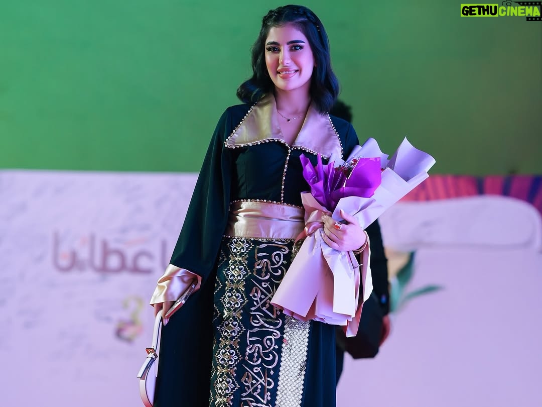 Jouman Kathem - 28.3K Likes - شكر وتقدير لـ فخامة رئيس الجمهورية ، دائرة شؤون المرأة وتحت شعار حواءنا عطاءنا سعيدة جداً بـ تكريمي كـ سيدة مميزة في يوم المرأة العالمي بحضور نخبة من فنانات و مؤثرات و سيدات المجتمع الناجحات🏆🌟
