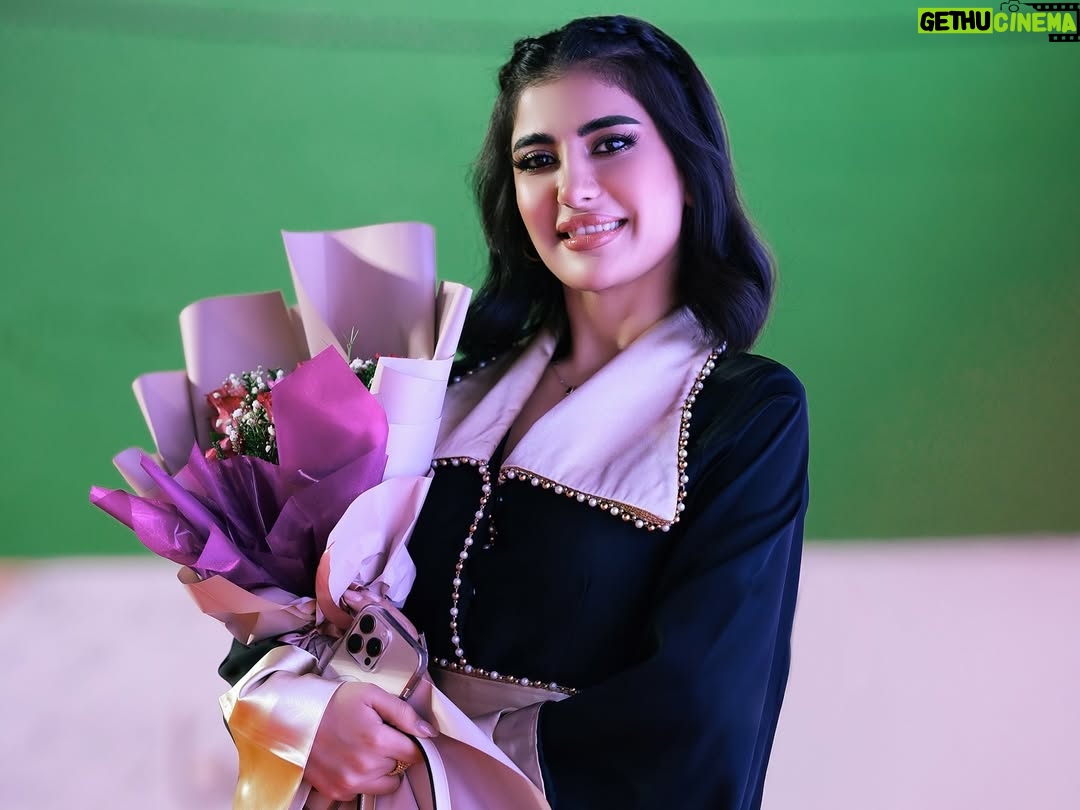 Jouman Kathem - 28.3K Likes - شكر وتقدير لـ فخامة رئيس الجمهورية ، دائرة شؤون المرأة وتحت شعار حواءنا عطاءنا سعيدة جداً بـ تكريمي كـ سيدة مميزة في يوم المرأة العالمي بحضور نخبة من فنانات و مؤثرات و سيدات المجتمع الناجحات🏆🌟
