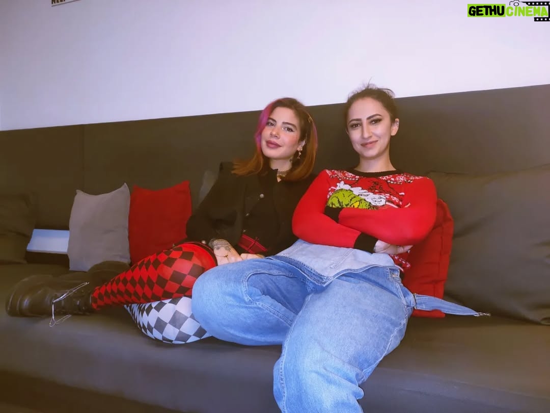 Jowy Khoury - 8.4K Likes - Never let ur bff get lonely keep disturbing them 😁😈