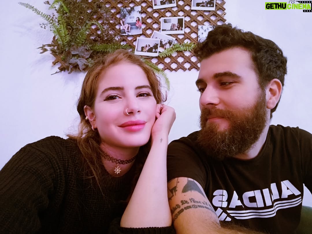 Jowy Khoury - 12.5K Likes - Je t🩷 toutes les saisons ✨️
On this special day, I celebrate you and the love we have .
#happyanniversary❤️ best friend
#8years