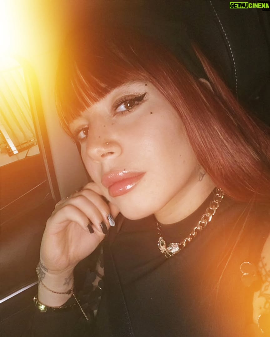 Jowy Khoury - 11K Likes - Life and wigs 🌸🪷💓
Should I go red again ? 😌
