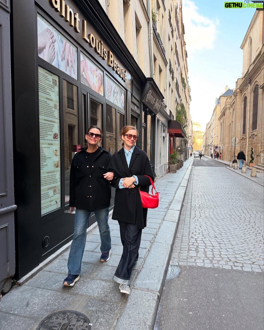 Judy Greer - 484.1K Likes - JG & JG take Paris. ♥️ #TheLastThingHeToldMe