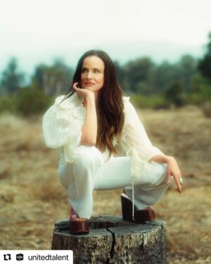 Juliette Lewis Instagram - #Repost @unitedtalent 
・・・
“I’m always looking to do what I’ve never done before. Now more than ever I hunger for the wild, the weird, and the strange in the medium I love, which is movie making,” Juliette Lewis tells Flaunt Magazine. 

This mindset is what led Lewis to her most recent role in A24’s “OPUS,” in which she plays talk show host Clara Armstrong. The physiologically thriller follows Lewis’ character alongside a group of individuals who are invited to the compound of a mysterious pop star (played by John Malkovich) who has been missing from the public eye for 30 years. “Some things just call you,” Lewis says.

Read more via @flauntmagazine at the link in our bio.