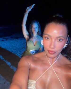 Julissa Bermudez Instagram - Went to Tulum and ate 😋