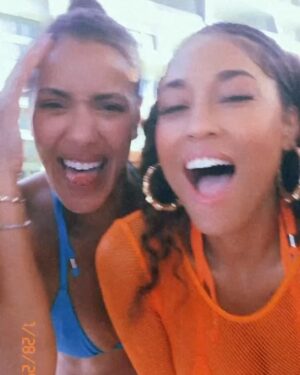 Julissa Bermudez Instagram - SUNDAY FUNDAY: Girls trips bring out the best in me 😜