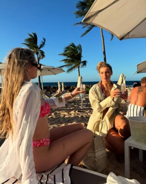 Jutta Leerdam Instagram - La vida es bella ✨🐚☀️🌝✨🌼🔆🐠