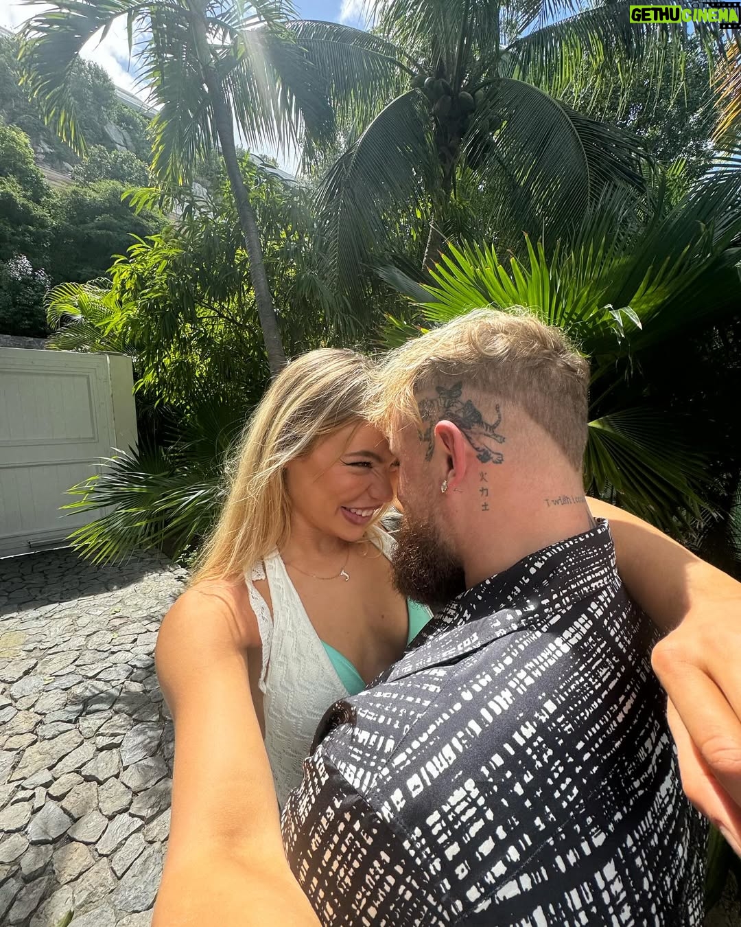 Jutta Leerdam - 182.4K Likes - Loved my 48hr surprise visit home. 💘 So amazing to be back in Puerto Rico after 6 months @jakepaul