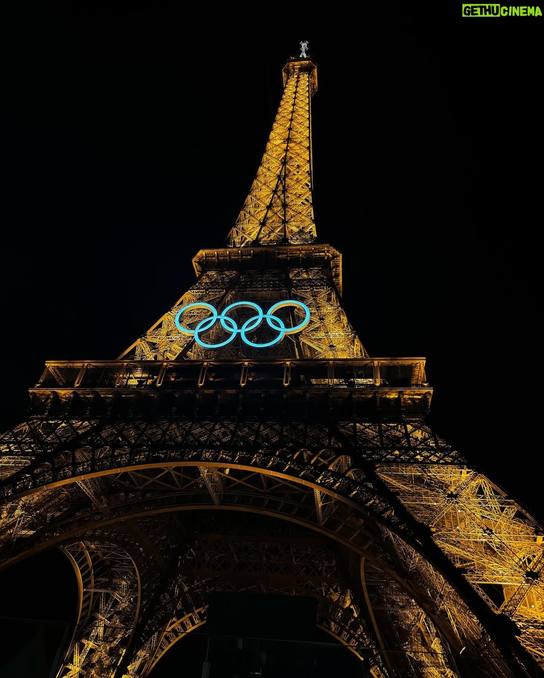 Jutta Leerdam - 192.4K Likes - Some Paris moments 💘