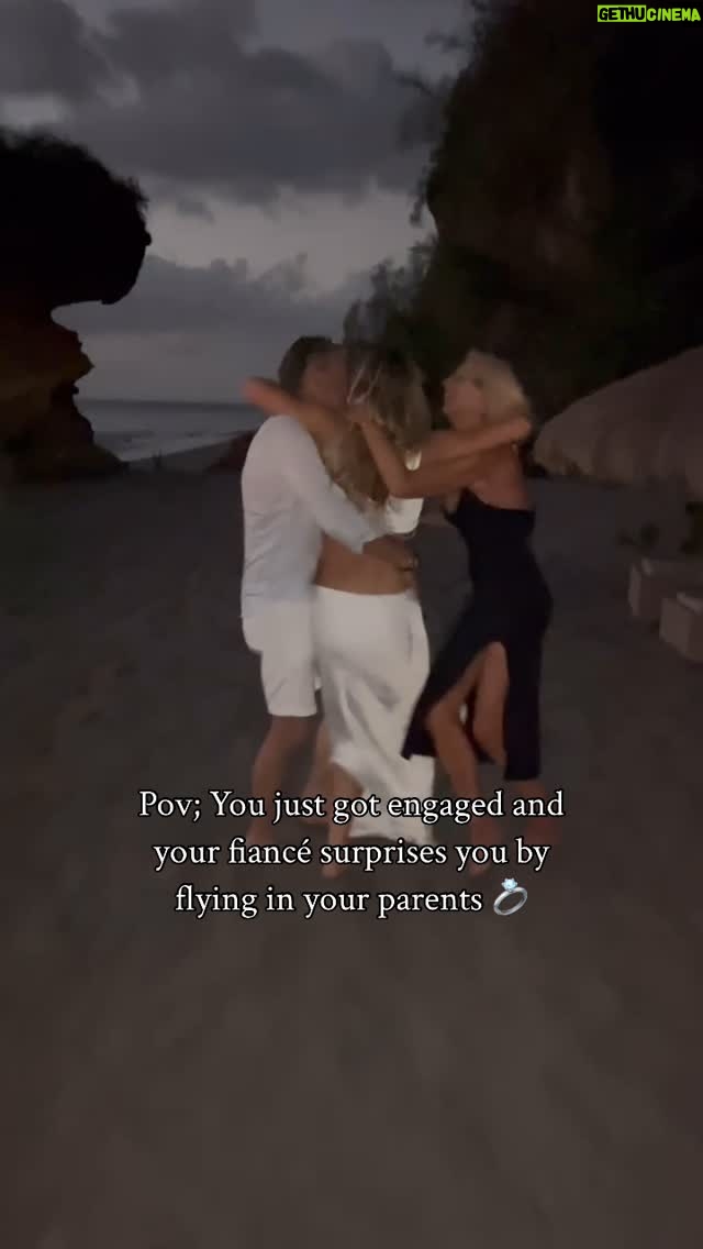 Jutta Leerdam - 193.8K Likes - Never been so surprised… Last year I was so scared my mom wouldn’t be able to be here for these next steps in my life, so I’m just so grateful to celebrate this with them too. So grateful.. Core memory 🥹💘💘 @jakepaul @monique_leerdam @ruud_leerdam