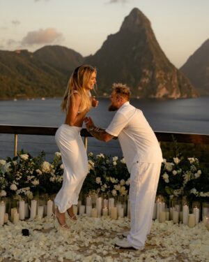Jutta Leerdam Instagram - We’re engaged💍🕊️🤍we can’t wait to spend forever together🥹