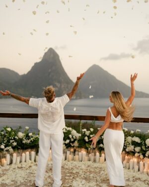Jutta Leerdam Instagram - We’re engaged💍🕊️🤍we can’t wait to spend forever together🥹