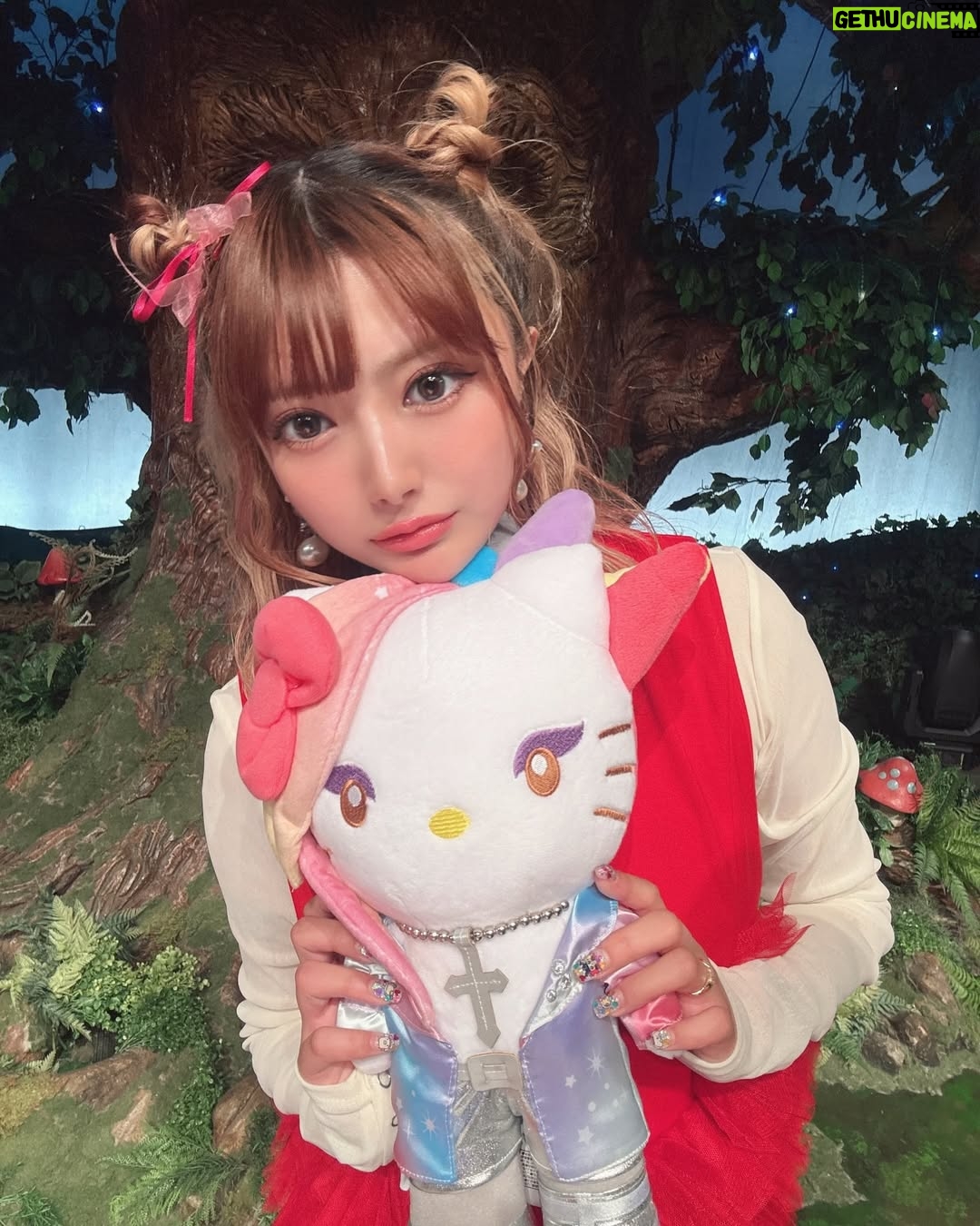 Kalen Anzai - 4.6K Likes - .
YOSHIKI CHANNELにゲスト出演させて頂きました🍎🩷
ありがとうございました👼👼
yoshikittyカワイイ⊂( ᴖ ̫ᴖ)⊃⊂(ᴖ ̫ᴖ )⊃
2025バージョンキラキラでとっても可愛いから
みんなも是非投票してネ🫠