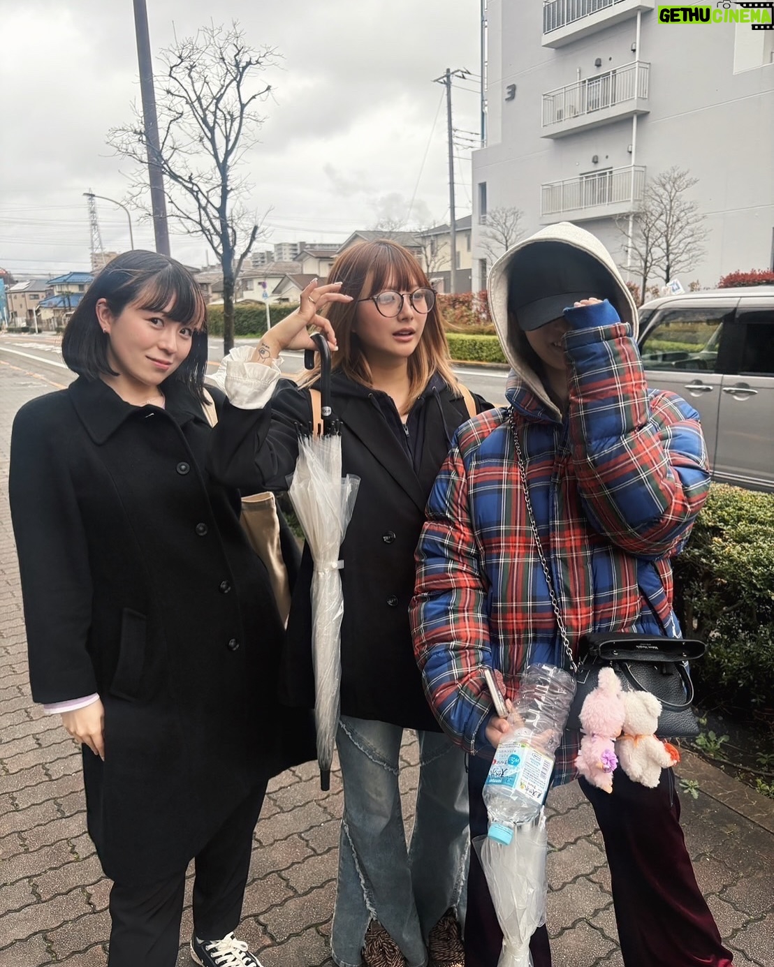 Kalen Anzai - 3.7K Likes - .
すーぐふざける👭🤝🏻🌟
みんななんかしら着いてる🐰
元気いっぱいのありさちゃんと
ニタニタしてる美羽ちゃん
今日もありがとう🤝👼
#ありさちゃんがめちゃ寛いでる写真撮られ
#LINEグループに貼られる
#全員のカメラロールに無事保存
#美羽ちゃんはそれを見て
#脳内全ての悪知恵使ったような顔でニヤついた
#良いコンビです
