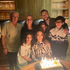 Kalomoira Sarantis Instagram - 🇬🇷40. Ουάου.
Σας ευχαριστώ μέσα από την καρδιά μου για όλες τις ευχές—είμαι πραγματικά ευγνώμων. Δεν μπορώ να πιστέψω ότι έγινα 40. Δεν το νιώθω και ο χρόνος περνάει τόσο γρήγορα.

Θέλω απλώς να πω πόσο εκτιμώ όλους εσάς που με στηρίζετε όλα αυτά τα χρόνια. Και στον υπέροχο σύζυγό μου και τα παιδιά μου—είστε η καρδιά μου.

Φέτος βρίσκομαι σε ένα ταξίδι αυτοθεραπείας, και έχει υπάρξει αποκαλυπτικό με τρόπους που δεν περίμενα. Όταν ήμουν μικρή, είχα κάνει ένα πάρτι γενεθλίων, και ήρθε μόνο ένα άτομο. Ήταν κάτι που με πλήγωσε και για πολύ καιρό ένιωθα άβολα με το να με γιορτάζουν. Αλλά χθες, στο δείπνο, υπενθύμισα στον εαυτό μου—αξίζω να με γιορτάζουν. Όλοι μας το αξίζουμε.

Τα γενέθλια δεν είναι απλώς μια υπενθύμιση ότι μεγαλώνουμε· είναι η αντανάκλαση του ταξιδιού που έχουμε διανύσει και των όμορφων περιπετειών που μας περιμένουν. Οπότε, ας αγκαλιάσουμε τη ζωή, την εξέλιξη και όλες τις μοναδικές στιγμές που έρχονται! ❤️

🇺🇸40. Wow.
Thank you for all the birthday wishes—I’m truly grateful. I can’t believe I’m 40. It doesn’t feel like it, and time is flying.

I just want to take a moment to say how much I appreciate all of you who have supported me over the years. And to my incredible husband and children—you are my heart.

This year, I’ve been on a journey of self-healing, and it’s been eye-opening in ways I never expected. When I was younger, I had a birthday party, and only one person showed up. It was painful, and for a long time, I struggled with the idea of being celebrated. But yesterday at dinner, I reminded myself—I deserve to be celebrated. We all do.

A birthday isn’t just about getting older; it’s a reflection of the journey we’ve been on and the adventures still ahead. So here’s to embracing life, growth, and all the beautiful moments still to come. ❤️

#Γενέθλια #40 #birthday