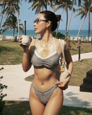 Kanyaphak Pongsak Instagram - 🤓