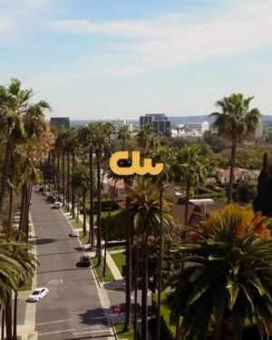 Karimah Westbrook Instagram - Alright! Here we go!! It’s happening!!!! I wonder if I’ll always be like this, lol. But I am excited. Tonight the second episode of something I directed comes on television. I remember when I had just started thinking about directing and now it’s happening. Thanking God for exposing me to this fascinating craft. Felt good to be reunited with my All American fam and to meet and work with the new cast too. So good! 

TONIGHT! Tune into an all new episode of All American. It’s definitely a good, even I was shocked by what happens. Whew! 

I hope you can tune in tonight! 8/7c on the @thecw. #AllAmerican #Season7 #Director