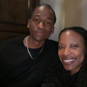 Karimah Westbrook Instagram - I’ve been trying to find the words to describe what I felt working with the actors on All American for this next episode because the work was so damn good, I gotta shout them out! Seriously 🔥🔥🔥 @angelparkerla @osyikhile @thenatemcintyre @alexischikaeze @antoniojbell @terayle_ @michaelb05 @brezofficial @taivlee @theonlysteveharris, you inspired me so much. Y’all are so damn good! It was beyond a pleasure working with each of you! I hope you enjoy the episode. 

✨✨✨ Tomorrow, Monday, April 21st, tune in for an all new episode All American at 8/7c on the @thecw. It’s a good one! ❤️🏈#AllAmerican #Season7 #Director