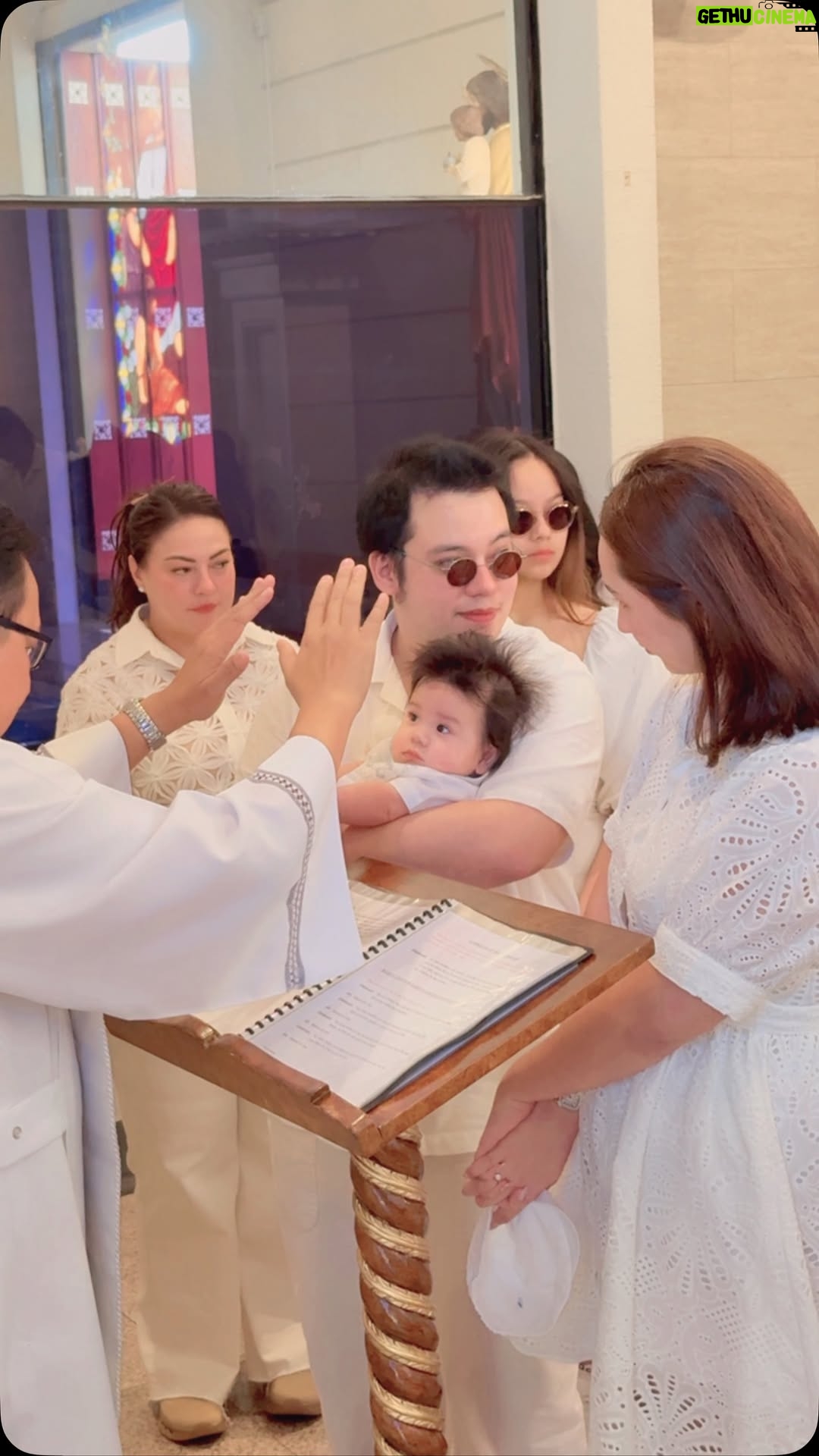Karla Estrada - 39.3K Likes - Welcome to the christian world Claudio .🙏🏻