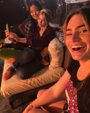 Kathryn Gallagher Instagram - congratulations on an incredible five seasons @younetflix, thanks for inviting me to join the fun eight years ago and also for an afternoon last June
 @carolinekepnes @seragamble @msiega @gberlanti @sarahsowitty @ginagirolamo