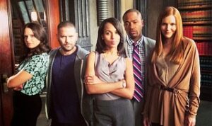 Katie Lowes Instagram - Happy 13 years, Gladiators!! #Scandalversary