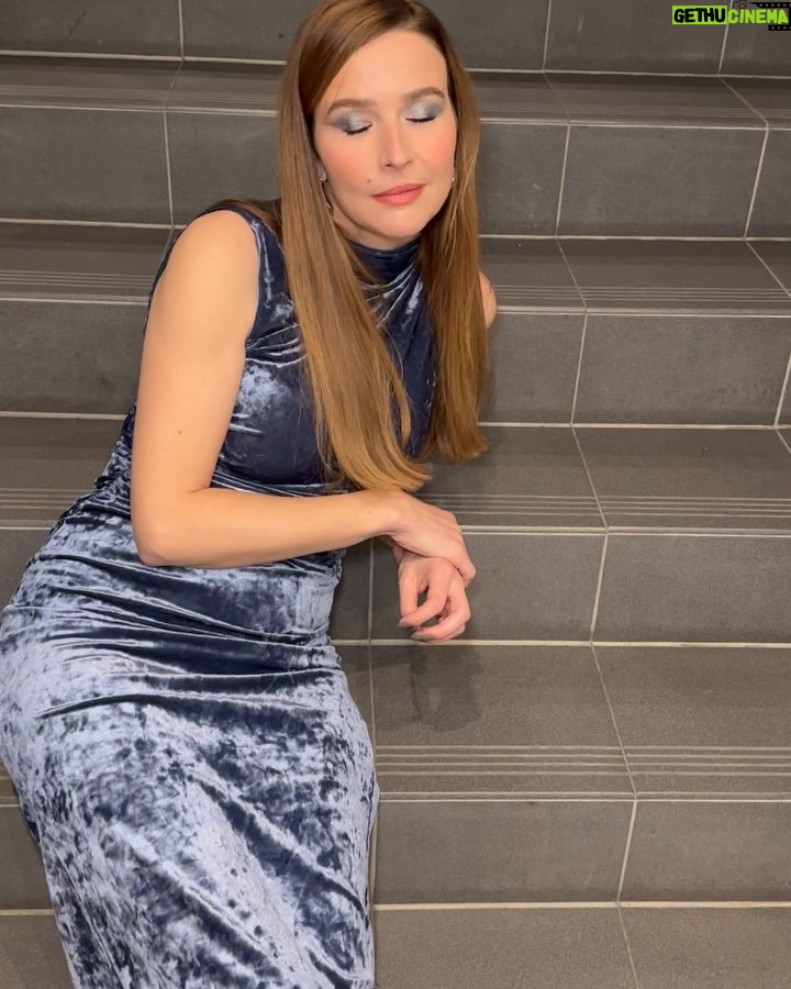Katrin Bauerfeind - 3.6K Likes - Foto-Dump Show 3! Die Teddy-Show! Unfassbar. Ich hab so schlimm gelacht. Ich glaub, ich bin verliebt in Percy! Das gibt‘s doch alles nicht. Am Sonntag geht‘s weiter, bis dahin gibt‘s alles bei @joyn.de zum beliebig oft nachschauen und lachen!
——————
@prosieben @jokoundklaas