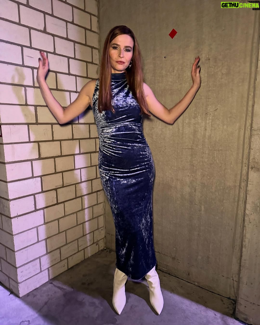 Katrin Bauerfeind - 3.6K Likes - Foto-Dump Show 3! Die Teddy-Show! Unfassbar. Ich hab so schlimm gelacht. Ich glaub, ich bin verliebt in Percy! Das gibt‘s doch alles nicht. Am Sonntag geht‘s weiter, bis dahin gibt‘s alles bei @joyn.de zum beliebig oft nachschauen und lachen!
——————
@prosieben @jokoundklaas