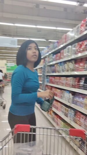 Katrina Halili Instagram - Anak naman dapat tipid Tayo, mahina ang labada. 😅 #katiemylabs #funnymoments
