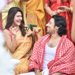 Kaushambi Chakraborty Instagram - Grihoprobesh offscreen moments💕

Keep watching GRIHOPROBESH only on @starjalsha
 at 8.30pm☺️😊