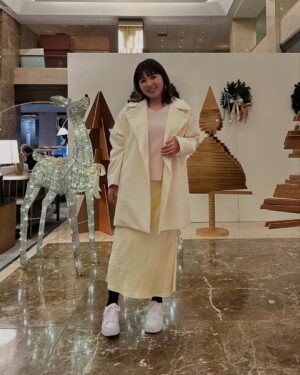 Kayo Noro Instagram - ①knit @sono_official
skirt @arpege_story
mule @prettyballerinasjp @prettyballerinas
jewelry @unoaerre_japan 
・
② knit @opaque.clip
skirt @nave_jp
pumps @tsurubymarikooikawa
jewelry @artidaoud_nail 
・
③knit @indivi__official
skirt @dressterior_official
pumps @kanematsu_official
jewelry @zuttoholic 
・
④camisole @cadune_official
knit @nomine_jp
pants @lounie_jp
pumps @tsurubymarikooikawa
jewelry @unoaerre_japan 
・
⑤coat @sono_official
pants @garageofgoodclothing_official
sneaker @ugg
pierce @unoaerre_japan
bangle,ring @zuttoholic 
・
⑥ jacket ,pants @abahousemavie
shoes @zara
jewelry @unoaerre_japan 
・
⑦遠めの写真でごめんなさい🙇🏻‍♀️
coat @arpege_story
knit @opaque.clip
skirt @dressterior_official
sneaker @pumajapan
jewelry @unoaerre_japan 
・
⑧coat @abahousemavie
knit @dessin_official_jp
t-shirt @g_rock_s
pants @lounie_jp
shoes @sy_unitedarrows
pierce,necklace @unoaerre_japan
blacelet @in_m_o_o_d 
・
⑨coat @elura_official
knit @stola.jp
skirt @arpege_story
shoes @sy_unitedarrows
pierce,blacelet @unoaerre_japan
ring @artidaoud 
・
⑩cardigan @cadune_official
all in one @norc.jp
pumps @gianvitorossi
jewelry @unoaerre_japan 
・
⑪knit @qualite_official
skirt @garageofgoodclothing_official
sandal @dianashoespress
pierce,ring @zuttoholic
blacelet @in_m_o_o_d 
・
⑫ bustier @jusglitty_official
knit,skirt @abahousemavie
pumps @charleskeithofficial
pierce @zuttoholic
blacelet,ring @unoaerre_japan 
・
⑬one piece @cocodeal_official
sandal @charleskeithofficial
jewelry @zuttoholic 
・
⑭anorak @babylone.official
cut&sewn @micaanddeal_official
pants @thehandsome.official
sneaker @autryactionshoes
pierce,blacelet,ring @unoaerre_japan
ring @zuttoholic 
・
⑮knit @opaque.clip
skirt @cadune_official
pumps @charleskeithofficial
pierce @michi_willway
blacelet @salone30_design
bangle @monice_official
rings @zuttoholic 
・
⑯cardigan @opaque.clip
blouse @doclasse_style
pants @babylone.official
pumps @kanematsu_official
jewelry @zuttoholic 

⑰one piece @cadune_official
pumps @hm
pierce,necklace,ring @unoaerre_japan
blacelet @hh___jewelry 

⑱all in one @babylone.official
vest @citen_official
sandal @charleskeithofficial
ear cuffs  @it._atelier
necklace,blacelet,ring @unoaerre_japan