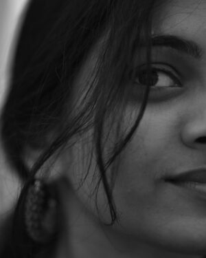 Keerthana Sreekumar Instagram - #shelivesthepoetry