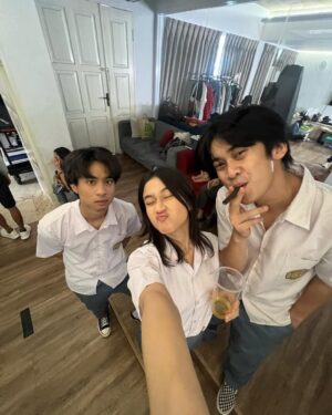 Keisya Levronka Instagram - Respati sedang tayang di bioskop Singapore dan Malaysiaaa!