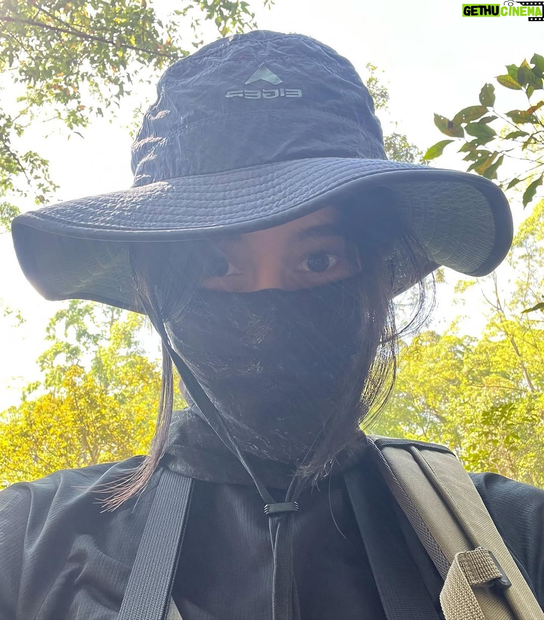 Keisya Levronka - 435.9K Likes - HAAAAPPY another achievement unlooocked!
sejak mini pgn bgt naik gunung, akhirnya berangkat dgn kesusu dan modal nekat. kerja, kerja, nongkrong, lalu mendaaki 9 10 jam tracking tp hepi sekalii
id do it 1000x lagi
āŗļø & pritilan @ciliwungcamp.rent selalu