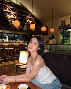 Keisya Levronka Instagram - rambut panjwaang💅