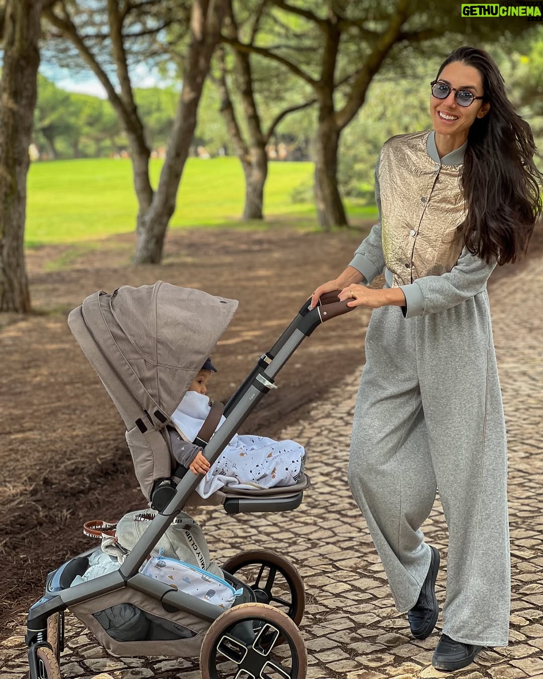 Kelly Baron - 8.2K Likes - Um pouquinho da nossa primeira semana em Portugal, depois de 1 ano no Brasil ❤️