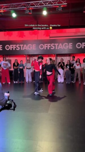 Kelly Sweeney Instagram - last round tonight 8pm @theplaygroundla 🫶🏻
#kellysweeneychoreo #gabedeguzmanchoreography #doechii #jennie