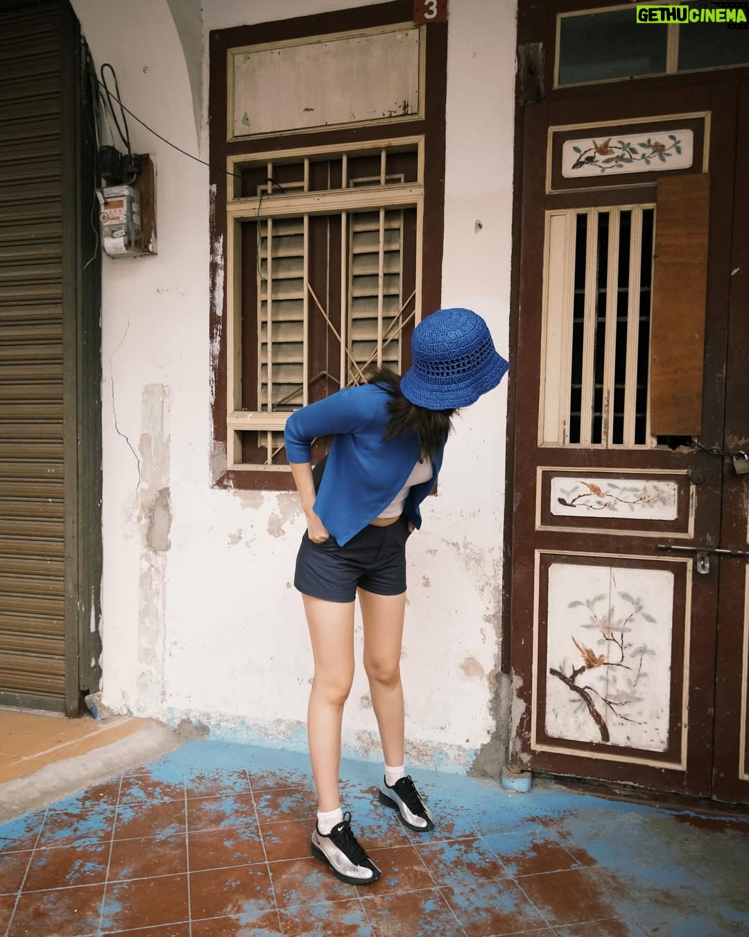 Kendra Sow - 4.4K Likes - Not all blues are blue 💙🩵🤍