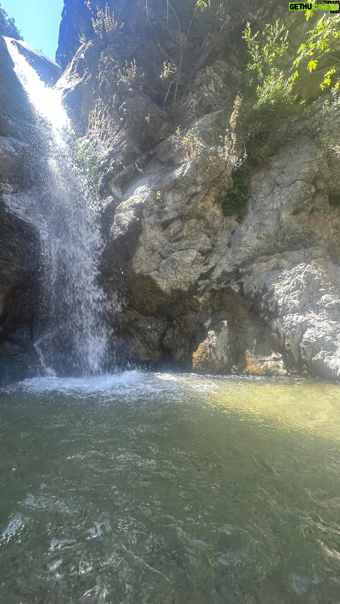 Kijsa Gifford - 4.3K Likes - Peaceš¦ #hiking