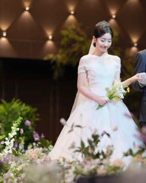Kim Da-hyun Instagram - 선아 결혼해요👰🏻‍♀️
#그시절우리가좋아했던소녀