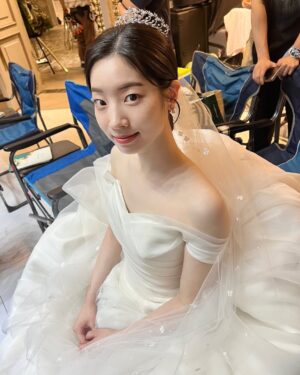 Kim Da-hyun Instagram - 선아 결혼해요👰🏻‍♀️
#그시절우리가좋아했던소녀