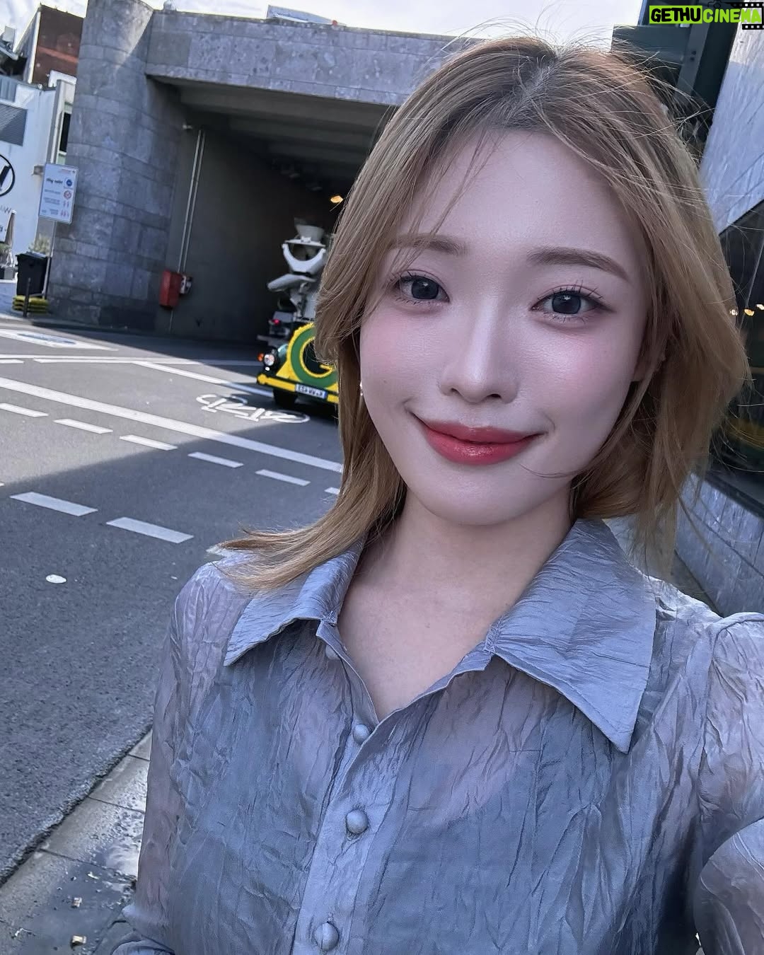 Kim Ha-ram - 8.9K Likes - 🎀Jul 16, 2024🎀
🇩🇪_Cologne
•
•
"🎥 🏞️🍦🌥️ 🎡 🎬 🖤"