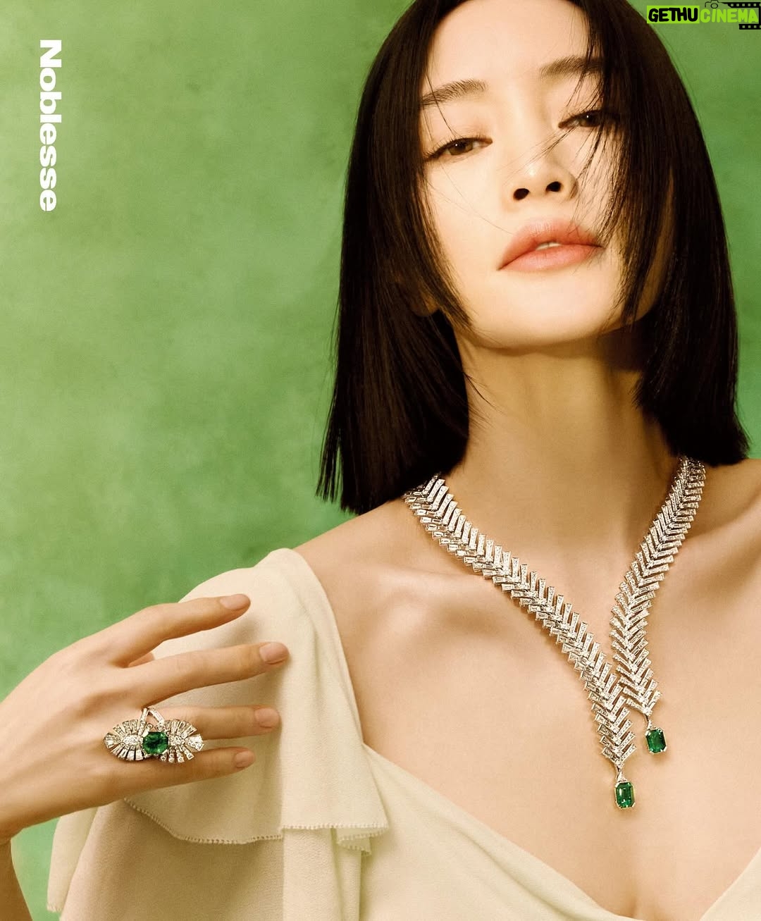 Kim Hye-soo - 72.8K Likes - @fredjewelry @NoblesseKorea #FREDParis #FREDHighJewelry
